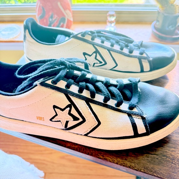 Joshua Vides Pro Lesther & Canvas Converse Men's Black andā Cream Allstars - Picture 2 of 16